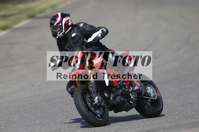 /21 17.06.2026  Ducati Schweiz Track Warmup ADR/Gruppe blau/50